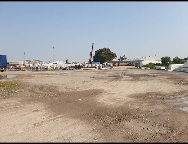 15,000M² FACTORY TO LET IN BLACKHEATH INDUSTRIAL